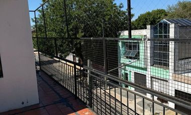 PH 5 AMBIENTES EN SAN ISIDRO CON TERRAZA/PARRILLA