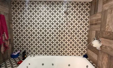 VENTA CASA MULTIFAMILIAR + LOCAL + RENTA LOTE