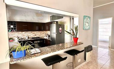 VENTA CASA MULTIFAMILIAR + LOCAL + RENTA LOTE