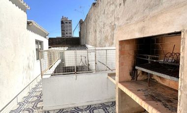 VENTA CASA MULTIFAMILIAR + LOCAL + RENTA LOTE