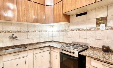 VENTA CASA MULTIFAMILIAR + LOCAL + RENTA LOTE