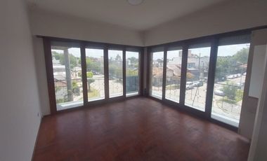 VENTA PH A ESTRENAR 3 AMB DOBLE BALCÓN SALIENTE