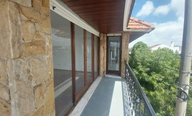 VENTA PH A ESTRENAR 3 AMB DOBLE BALCÓN SALIENTE