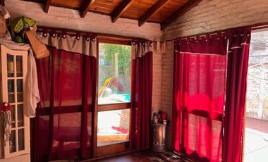 Casa-chalet,3 dormi. cochera doble,buena ubicación