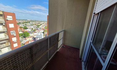 Departamento 2 amb venta Piso alto oportunidad