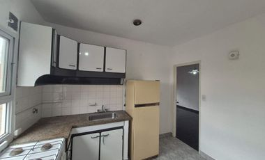 Departamento 2 amb venta Piso alto oportunidad