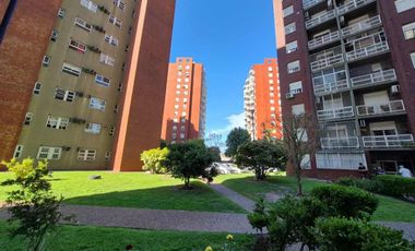 Departamento 2 amb venta Piso alto oportunidad