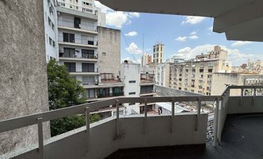 ALQUILER DE PISO completo coorporativo 6 oficinas