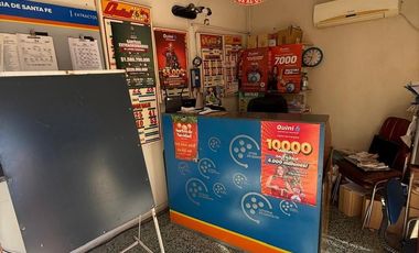 VENTA CASA DOS DORMITORIOS ZONA CENTRO