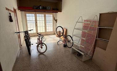 VENTA CASA DOS DORMITORIOS ZONA CENTRO