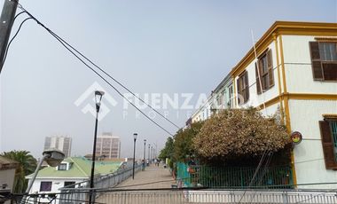 Casa en Arriendo en Cerro Concepción, frente paseo Atkinsont.