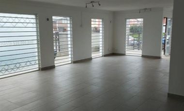 Local Comercial en Venta en Azapa