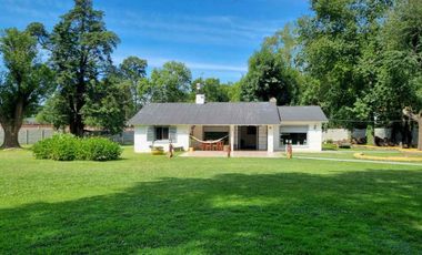 VENTA MORENO QUINTA 4 AMB. PILETA AMOBLADA