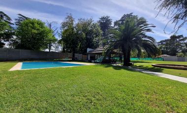 VENTA MORENO QUINTA 4 AMB. PILETA AMOBLADA