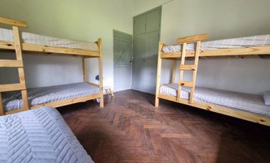 VENTA MORENO QUINTA 4 AMB. PILETA AMOBLADA