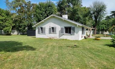 VENTA MORENO QUINTA 4 AMB. PILETA AMOBLADA