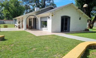 VENTA MORENO QUINTA 4 AMB. PILETA AMOBLADA