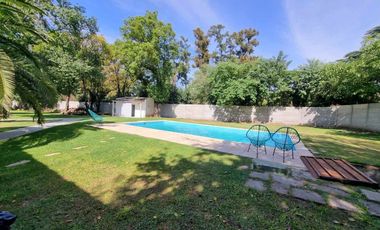 VENTA MORENO QUINTA 4 AMB. PILETA AMOBLADA