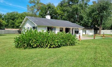 VENTA MORENO QUINTA 4 AMB. PILETA AMOBLADA