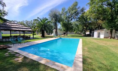 VENTA MORENO QUINTA 4 AMB. PILETA AMOBLADA