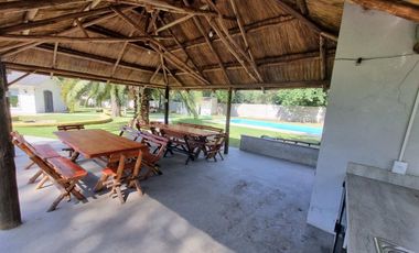 VENTA MORENO QUINTA 4 AMB. PILETA AMOBLADA