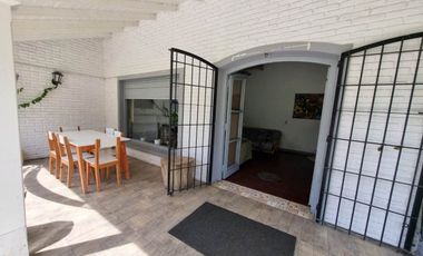 VENTA MORENO QUINTA 4 AMB. PILETA AMOBLADA