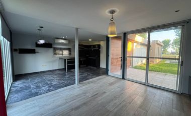 VENTA CASA EN BARRIO CERRADO LOGARITMO
