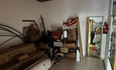 Venta Local + Estacionamiento-Cochera 12 autos VGG