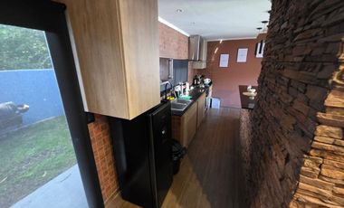 CASA A ESTRENAR-MODERNA EN BARRIO ATLANTIDA