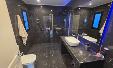 CASA A ESTRENAR-MODERNA EN BARRIO ATLANTIDA