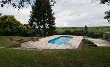 SE VENDE CASA QUINTA SOBRE EL RIO
