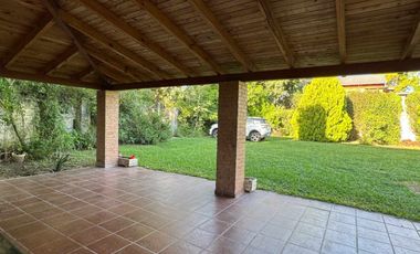 SE VENDE CASA QUINTA SOBRE EL RIO