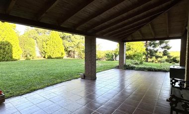 SE VENDE CASA QUINTA SOBRE EL RIO