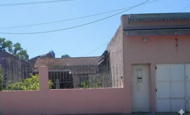 GRAN CASA CON PILETA Y QUINCHO EN TALAR
