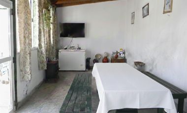 GRAN CASA CON PILETA Y QUINCHO EN TALAR