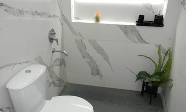 GRAN CASA CON PILETA Y QUINCHO EN TALAR