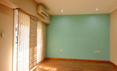 Venta PH tipo casa 4 ambiente Valentín Alsina.