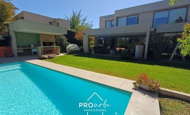 Casa en Venta en Chicureo Piedra Roja