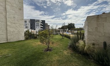DEPARTAMENTO EN RENTA  EN ZIBATA CON VISTA CAMPO DE GOLF-AMENIDADES PREMIUM