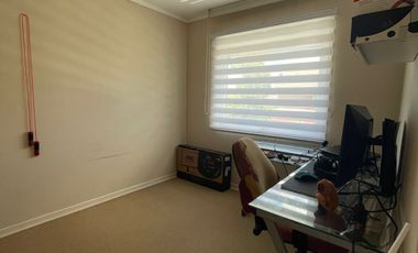 ARRIENDA AMPLIA CASA DE 4 D EN BARRIO LOS CONQUISTADORES