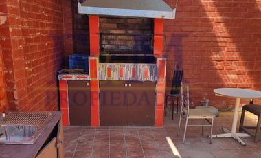 EXCELENTE CASA EN SECTOR RESIDENCIAL