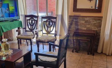 EXCELENTE CASA EN SECTOR RESIDENCIAL