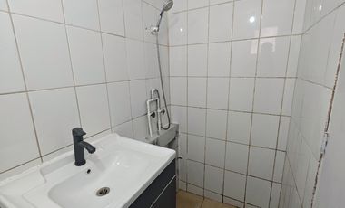 CASA 3 DORMITORIOS REMODELADA EL BOSQUE, METRO
