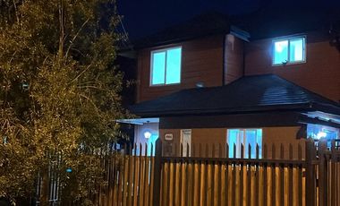 SE ARRIENDA HERMOSA CASA EN VALLE VOLCANES