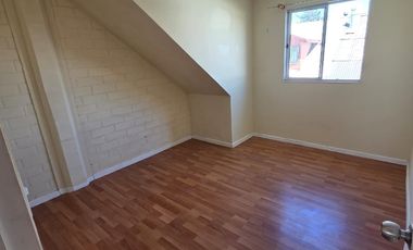 TENEMOS EN VENTA CASA COMUNA DE CURICO