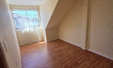 TENEMOS EN VENTA CASA COMUNA DE CURICO