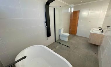 VENTA CASA NUEVA EN CONDOMINIO CERRO CRISTAL EN CURICÓ