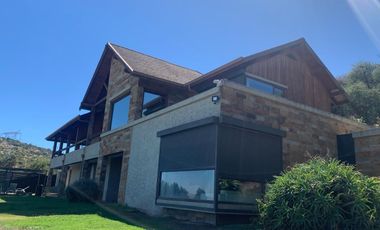 VENTA CASA EN CONDOMINIO CERRO CRISTAL EN ZAPALLAR DE CURICÓ