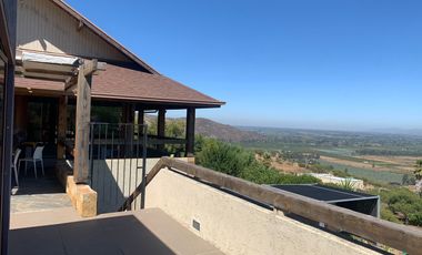 VENTA CASA EN CONDOMINIO CERRO CRISTAL EN ZAPALLAR DE CURICÓ