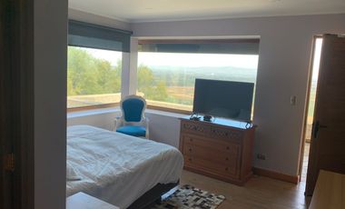 VENTA CASA EN CONDOMINIO CERRO CRISTAL EN ZAPALLAR DE CURICÓ